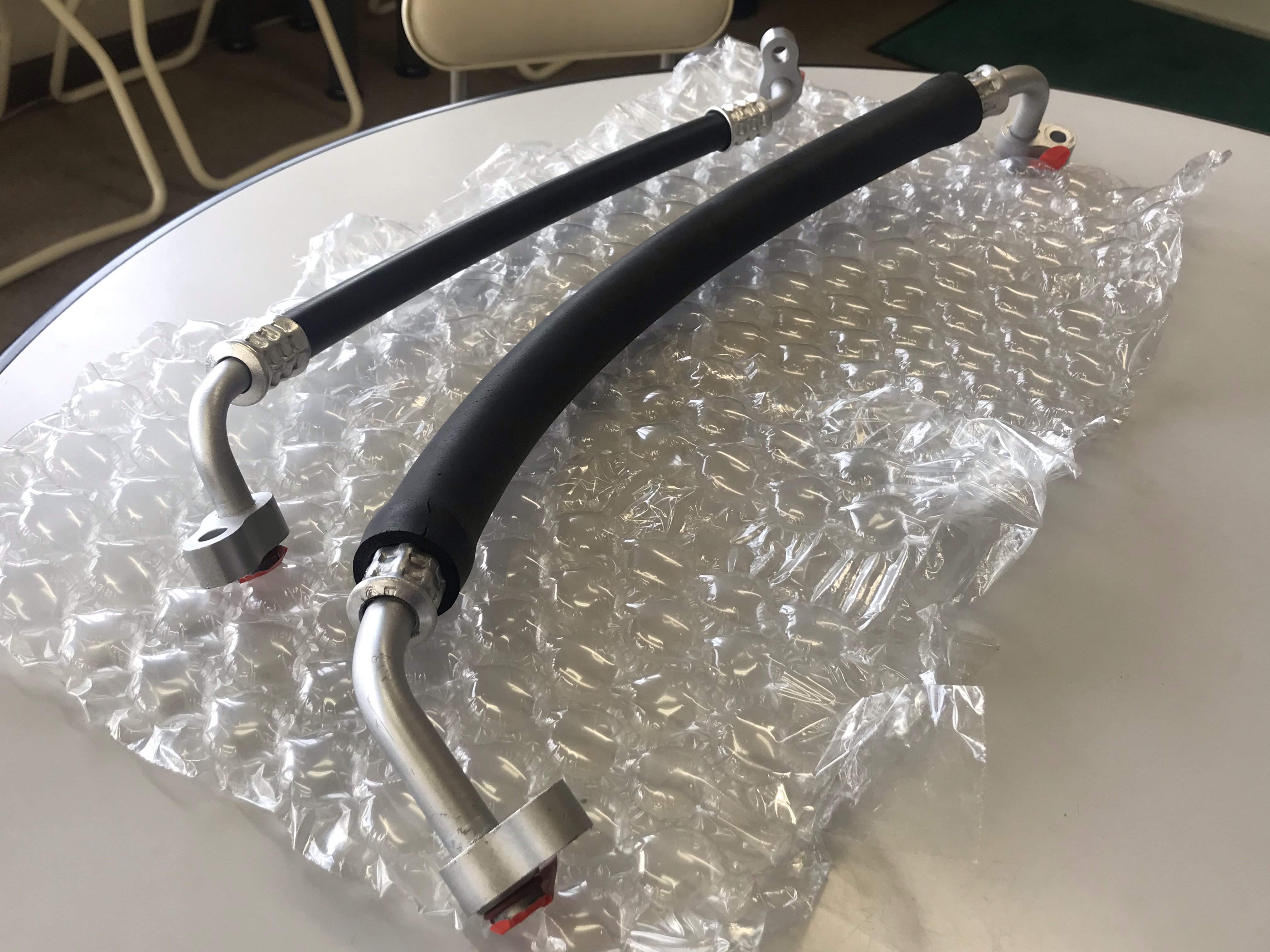 エアコン部品「エンジンサクションホース＆エンジンディスチャージ  