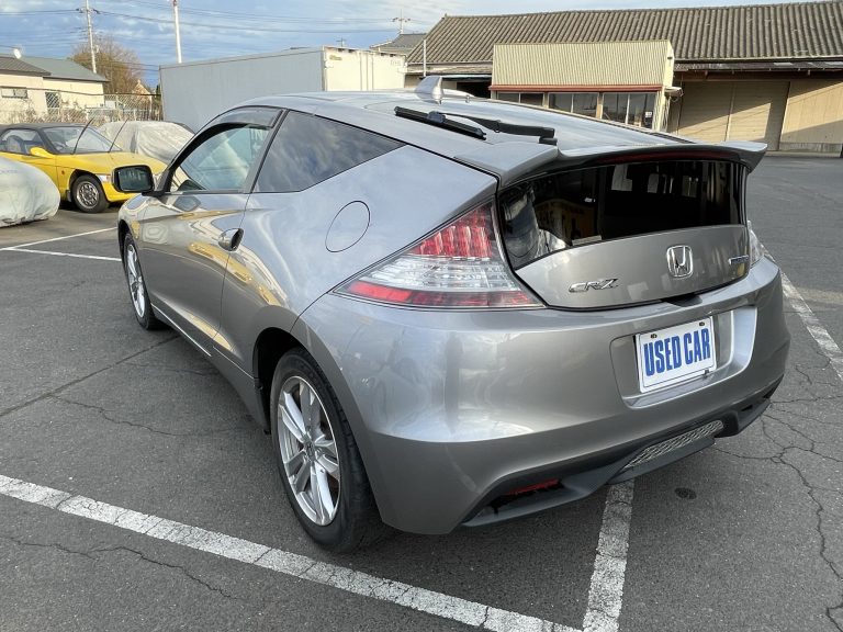 平成23年式 CRZ α（アルファ）ストームシルバーM 6MT 入荷！ イソマサオート 軽カー・スポーツカー・中古車・未使用車販売 茨城県水戸市